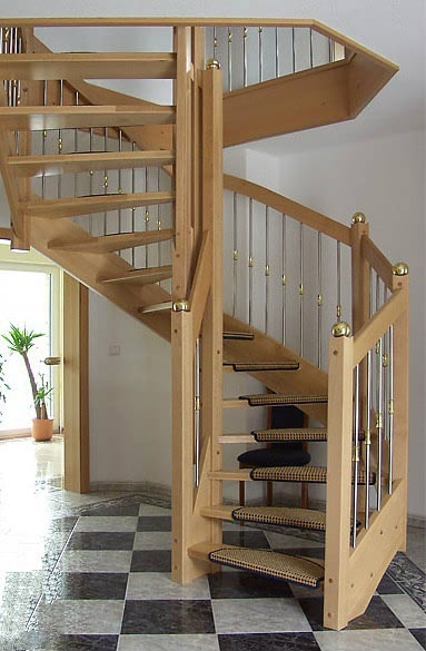Treppe mit Stäben aus Edelstahl 1