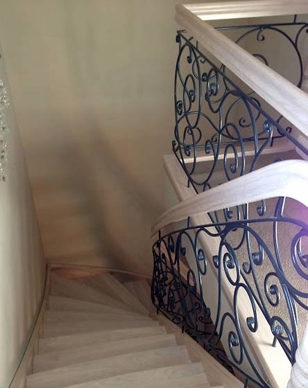 Treppe mit Schmiedeeisen geländer 4