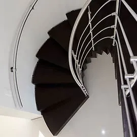halbgewendelte faltwerktreppe 55